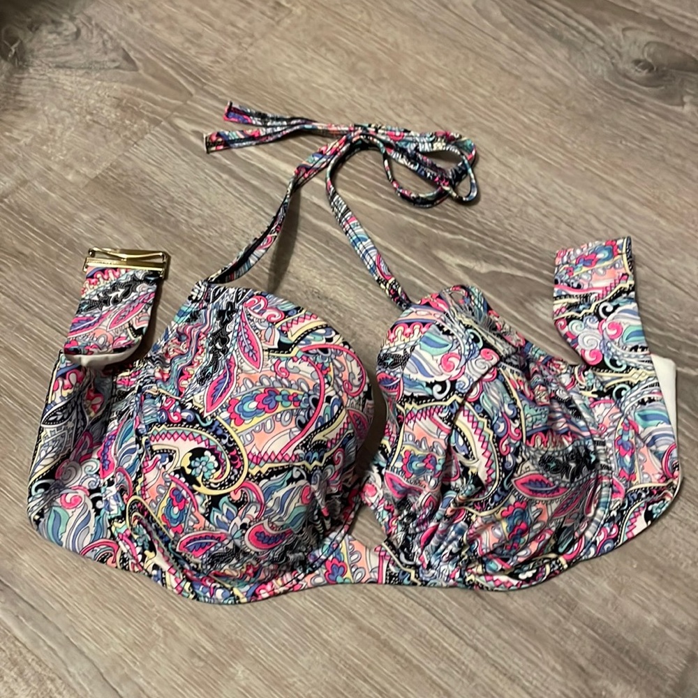 Victoria secret bikini top. Like new!